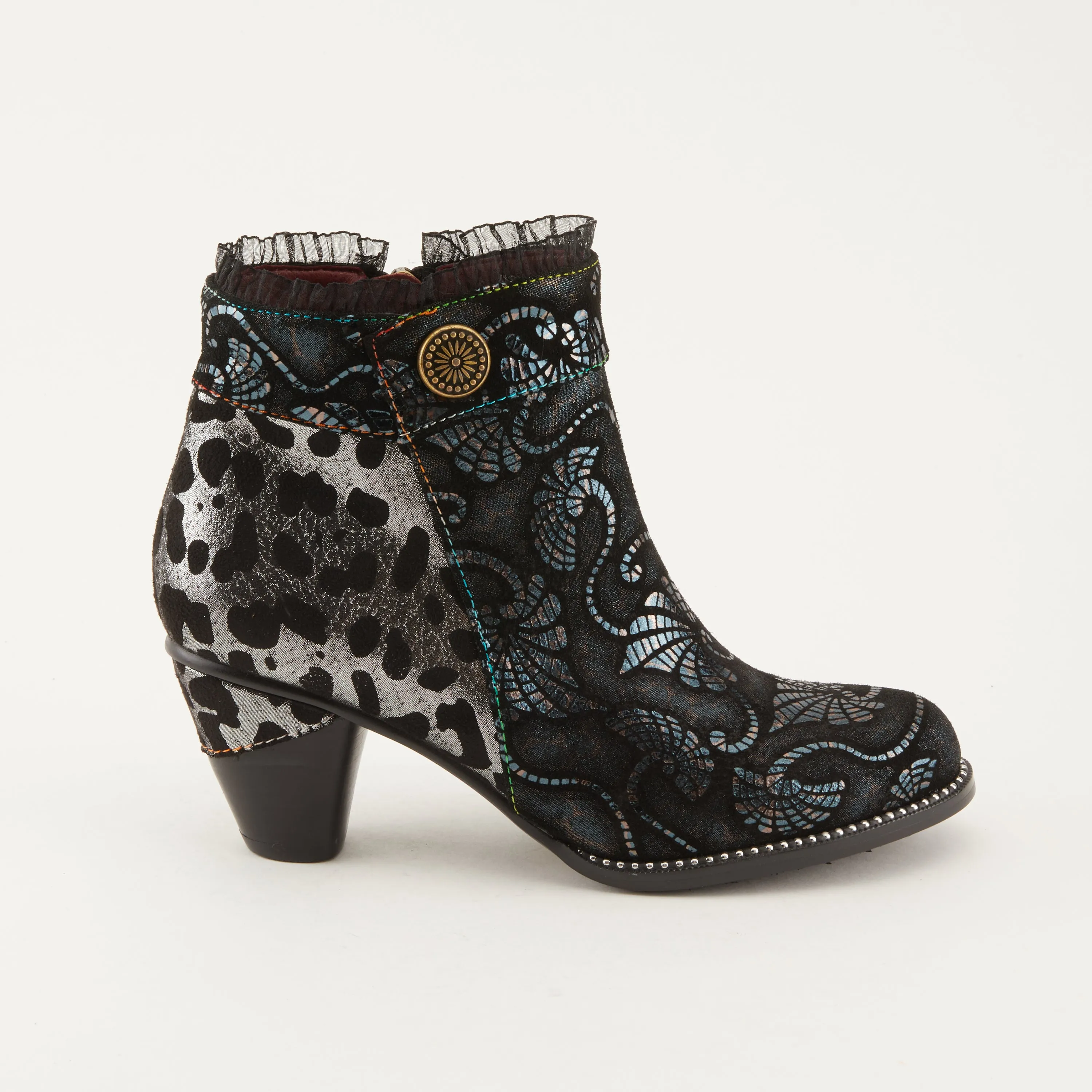 L'ARTISTE DESSA BOOTIE